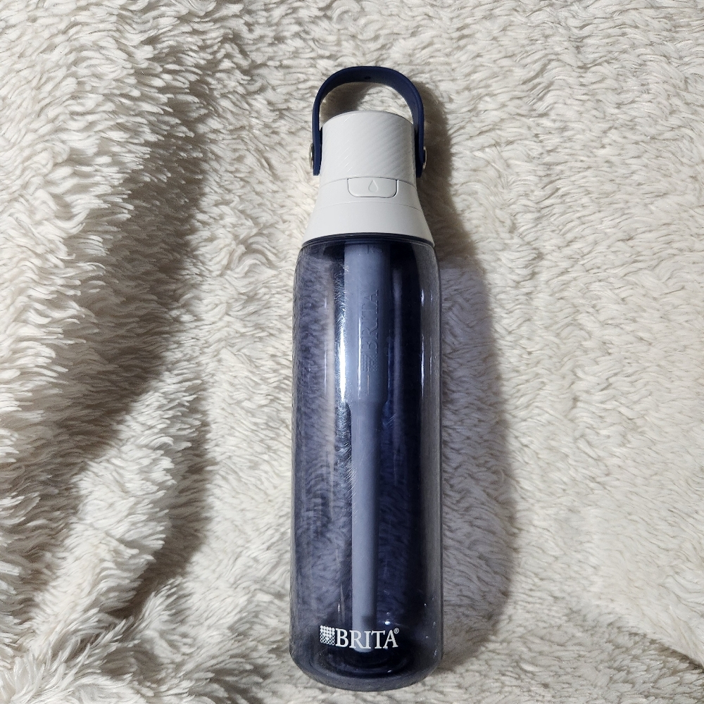 Brita Hard-Side Plastic Filtering Water Bottle